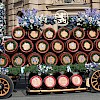 Ein Brauereigespann des Löwenbräus beim Trachten- und Schützenzug